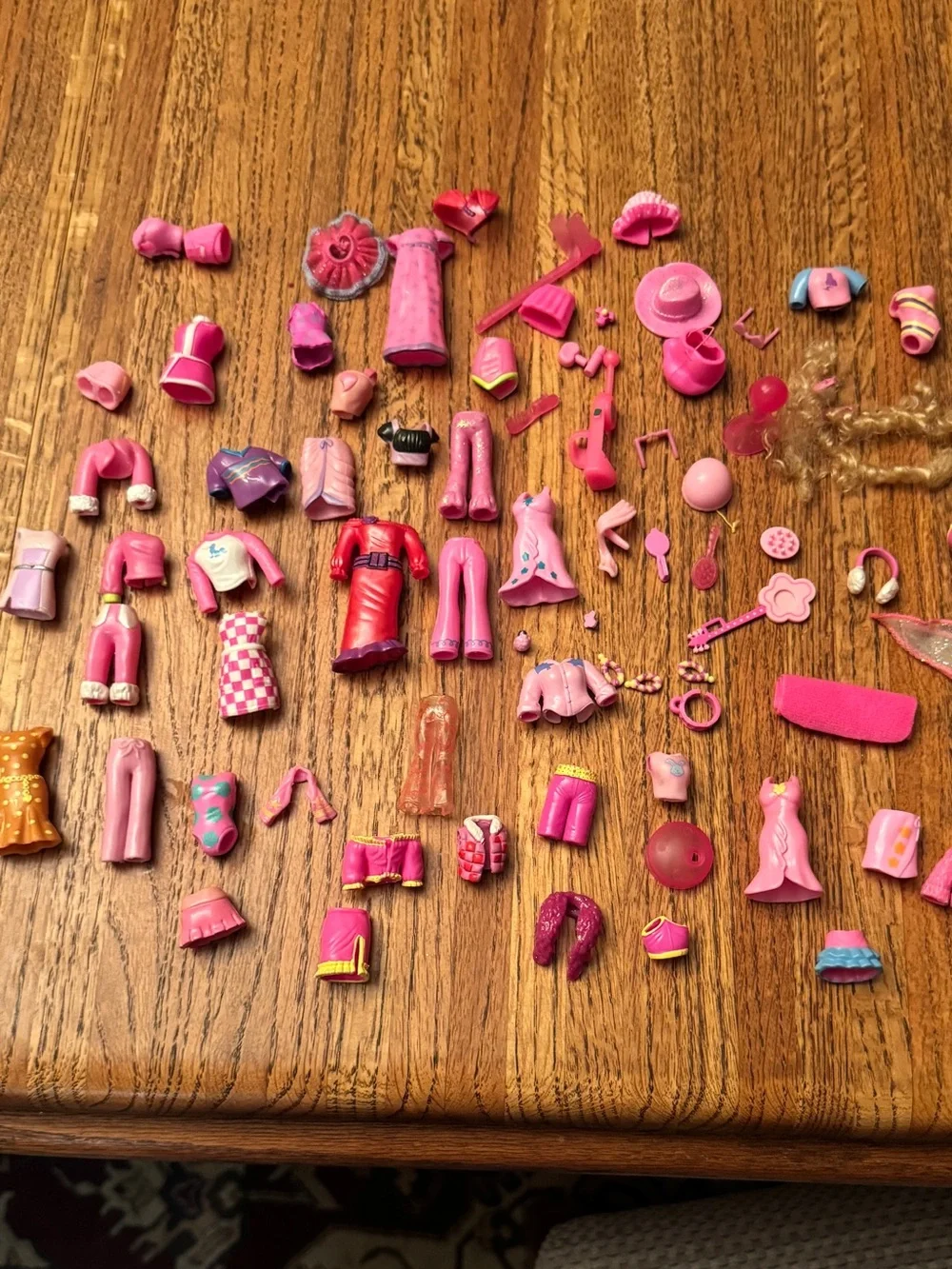 Vintage 2000s Polly Pocket Rubber Clothing & Accessories Lot – Y2K Fashion Minis